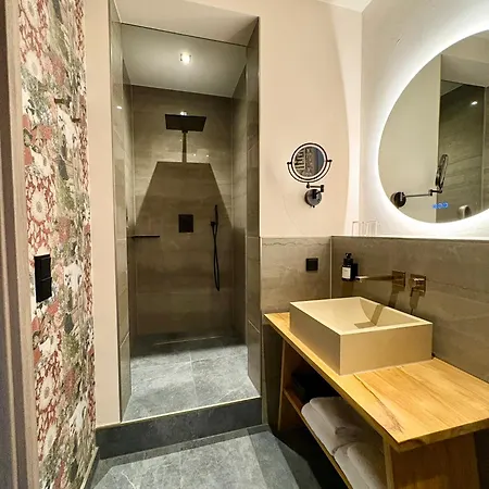 Deluxe Mit Balkon Und Fruehstueck Im Reindahls Wilkendorf