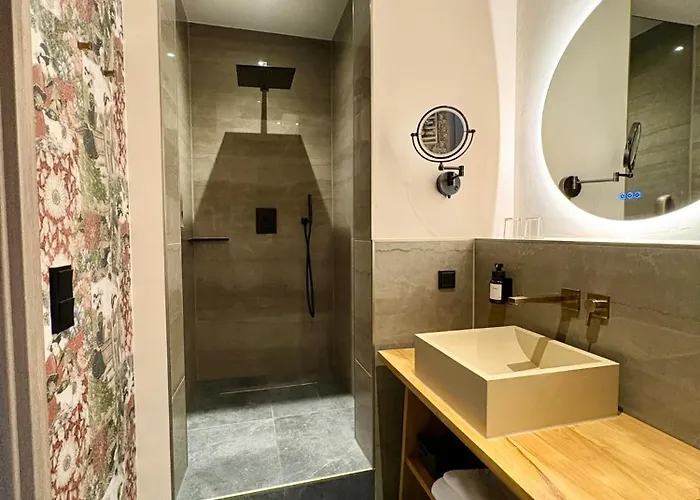 Deluxe Mit Balkon Und Fruehstueck Im Reindahls Wilkendorf